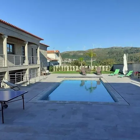 Casa Do Penedo Gordo * פאפה